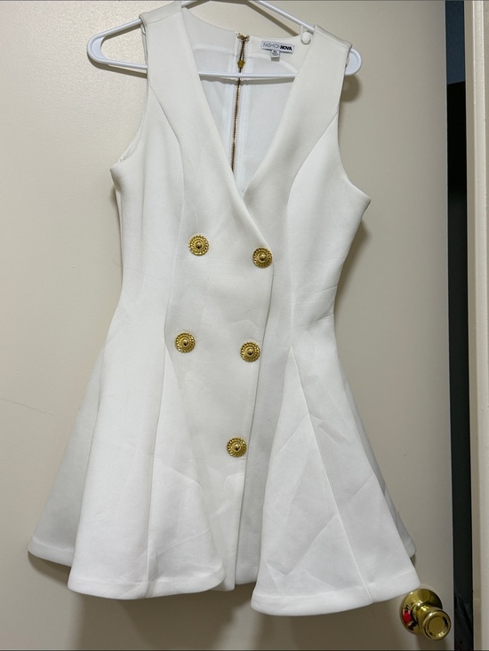 Fashion Nova Dresses & Skirts - Fashion Nova White Sleeveless Double-Breasted Mini Dress with Gold Buttons